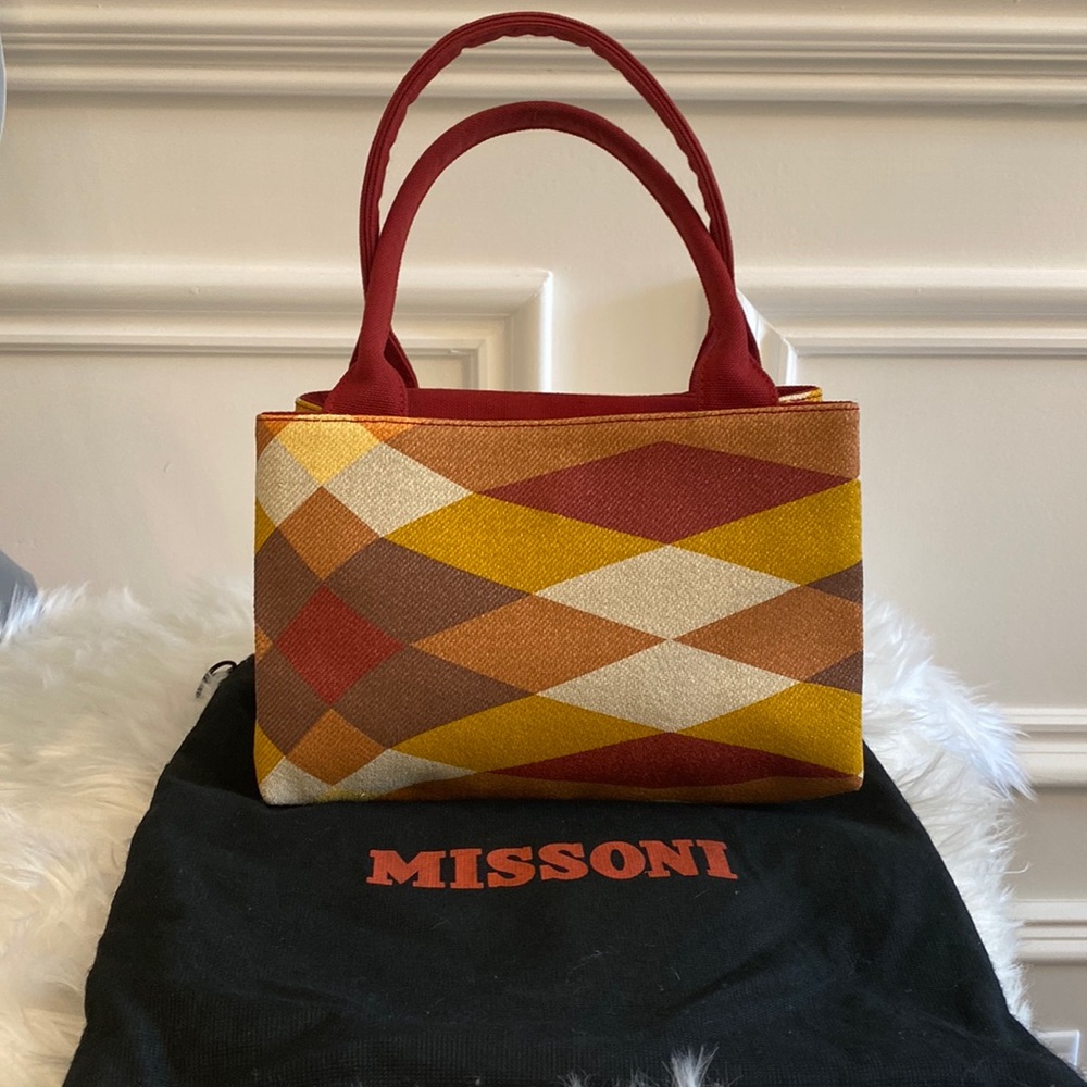 Missoni Small Woven Red, Tan & Cream Diamond Pattern Mini Bag.   Brand New.